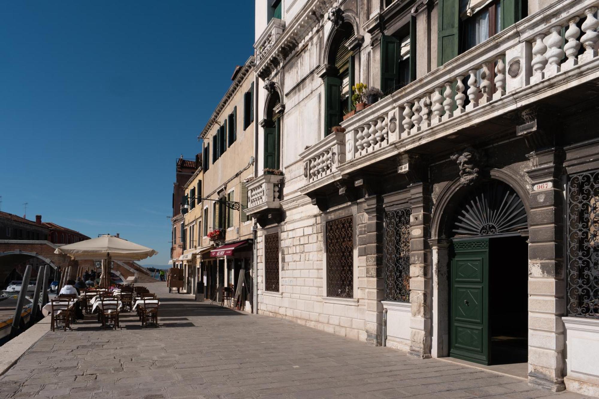 Rousseau'S Apartment Venice Exterior photo
